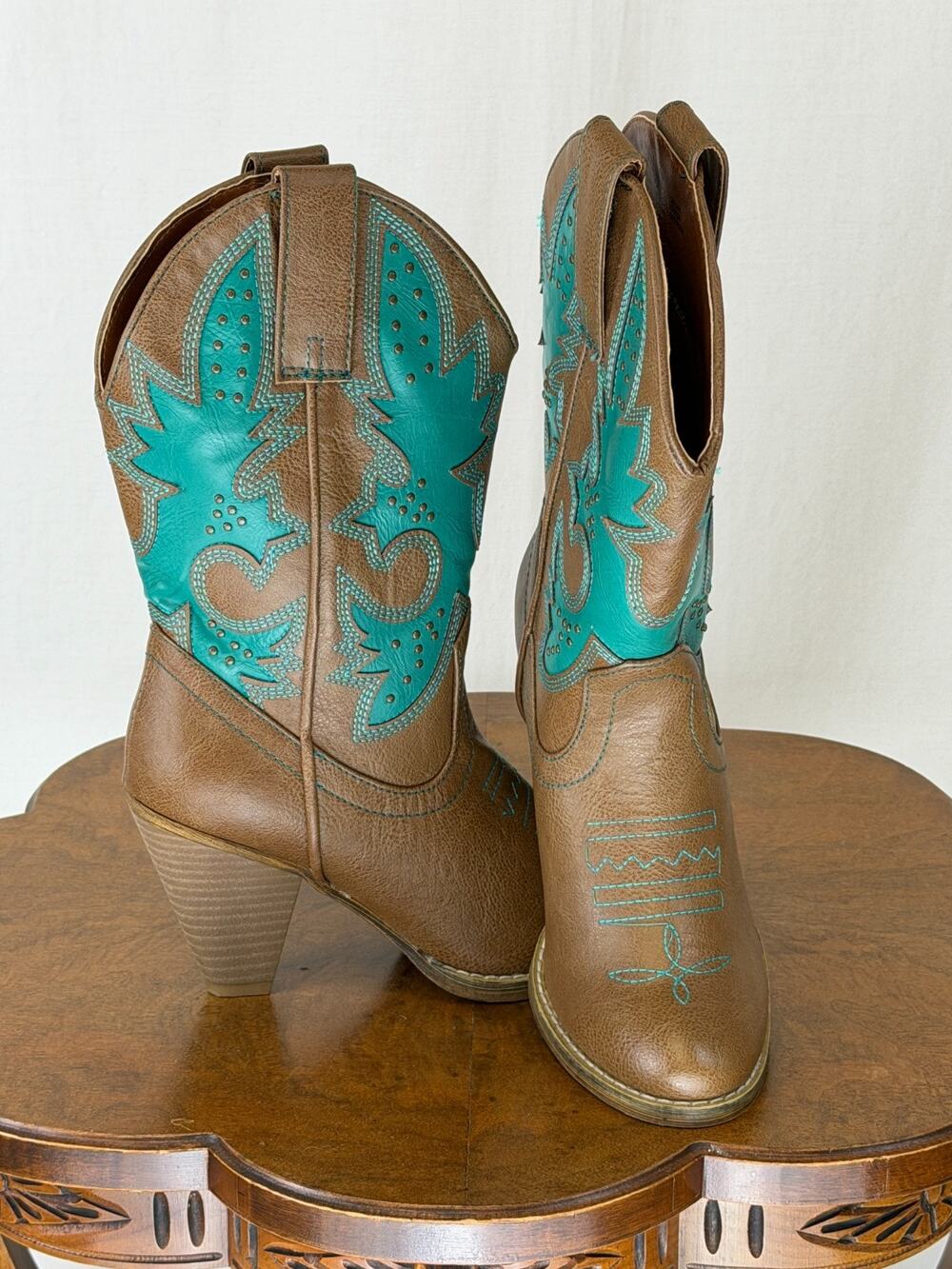NIB Very Volatile Rio Grande Tan / Teal Heeled Western Boots #0319 US 10